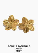 Boucles d’oreilles dorées en forme de fleur