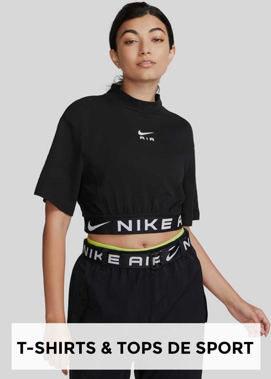 T-shirt de sport Nike Air noir pour femme – coupe crop top avec taille élastique logo pour un look sportif tendance