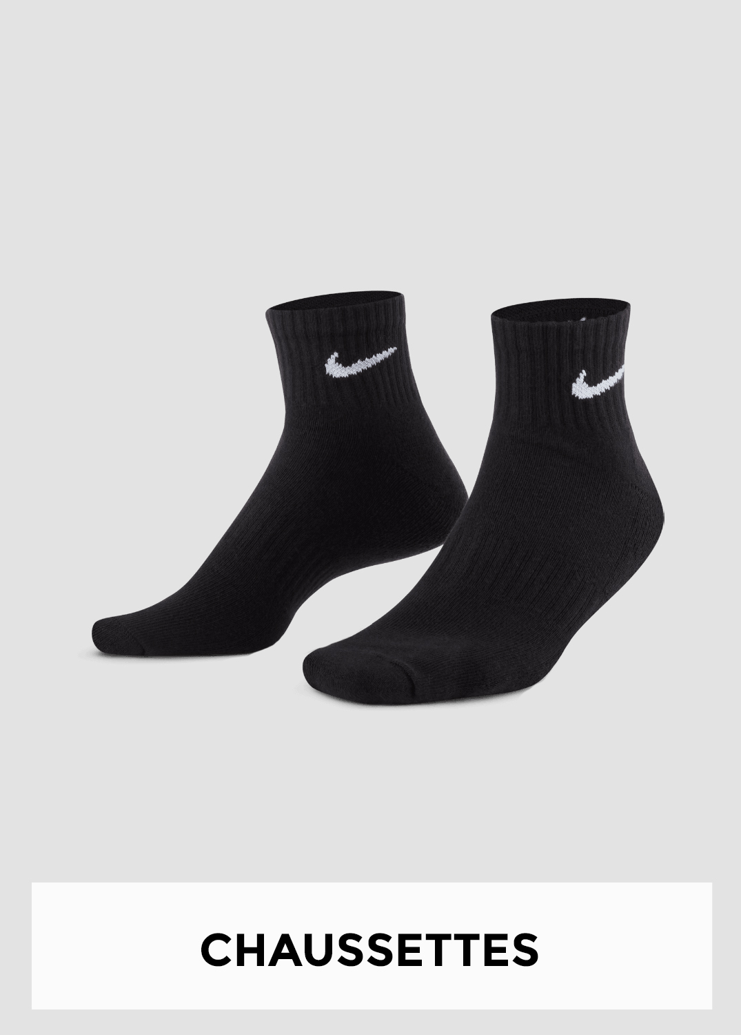 Paire de chaussettes montantes noires Nike, avec logo brodé, confortables et respirantes
