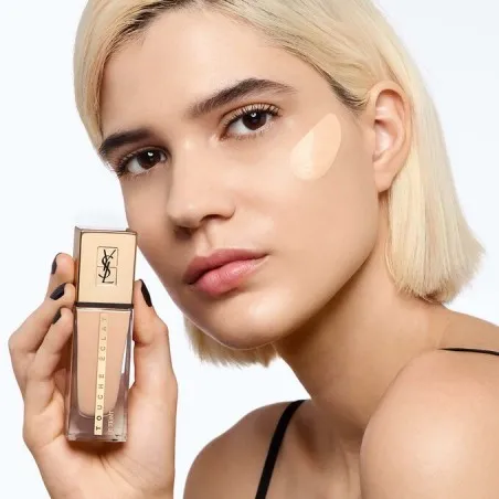 Fond de Teint YVES SAINT LAURENT TOUCHE ECLAT LE TEINT - Yves Saint Laurent