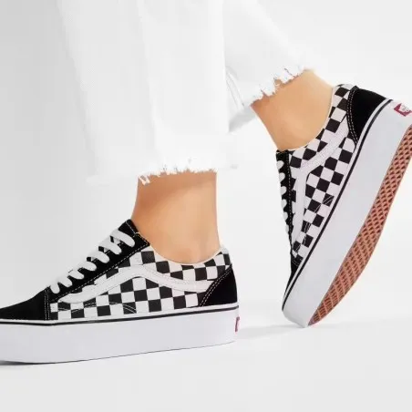 Old Skool Platform Checkerboard – noir/blanc - VANS