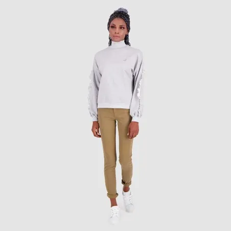 Sweat femme col cheminée avec volant sur les manches et broderie - KONTAKT