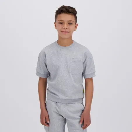 Sweat garçon manches courtes avec poche plaquée - KONTAKT
