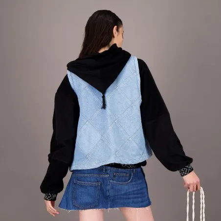 Farmla unisexe avec doublure matelassé en jeans UPCYCLING METHODS - TUNIS FASHION WEEK 2024 - KONTAKT