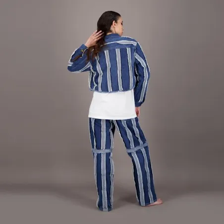 Veste bi-couleurs oversized unisexe en jeans UPCYCLING METHODS - TUNIS FASHION WEEK 2024 - KONTAKT