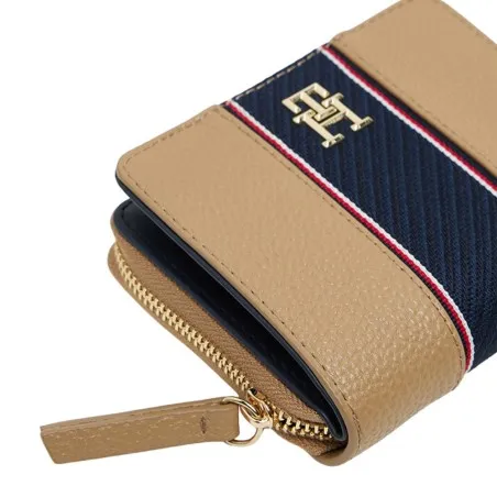 Tommy Jeans – Portefeuille zippé à monogramme TH – Safari Canvas - TOMMY JEANS