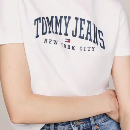 Tommy Jeans – T-shirt ras du cou avec logo universitaire – Blanc - TOMMY JEANS