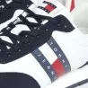 Tommy Jeans – Baskets à logo essentielles – Blanc Noir - TOMMY HILFIGER
