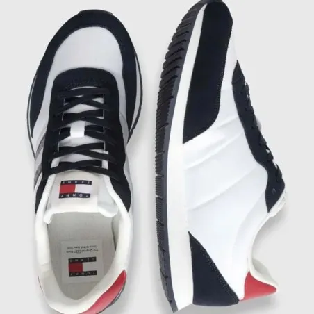 Tommy Jeans – Baskets à logo essentielles – Blanc Noir - TOMMY HILFIGER