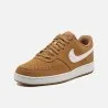 Nike Chaussures Court Vision Lo Prm Nb 2 HV8139-700 Marron Blanc - NIKE