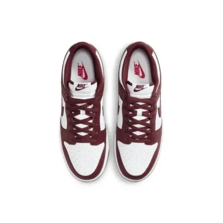 Basket Casual Homme NIKE DUNK LOW RETRO BTTYS Bordeaux Blanc - NIKE