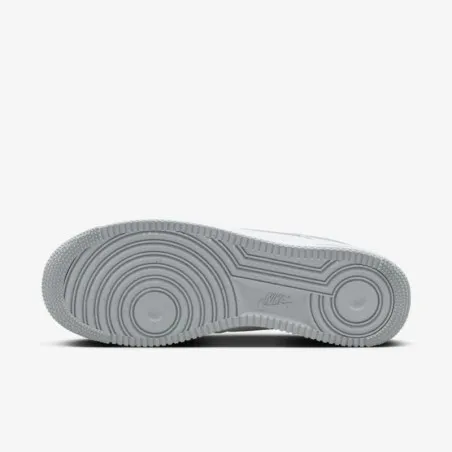 Nike Homme Nike Air Force 1 07 Light Smoke Gris - NIKE
