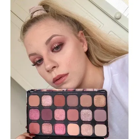 Palette Revolution Allure - REVOLUTION
