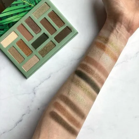 Palette ESSENCE OUT IN THE WILD - ESSENCE