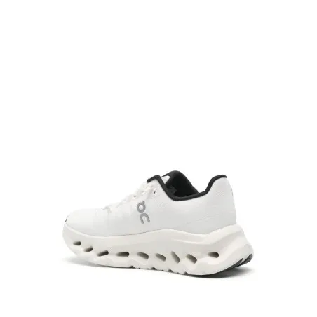 On Sneakers - ON