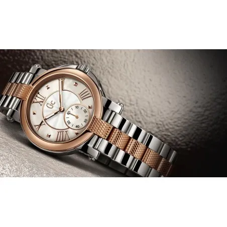 Montre Femme GUESS COLLECTION X50003L 1S/06 - 