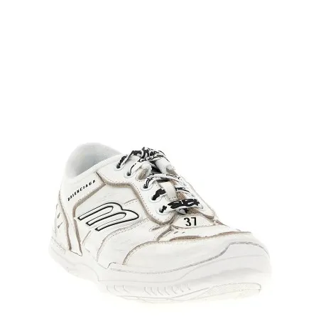 Balenciaga Hamptons Worn-out Medio Sneakers - BALENCIAGA
