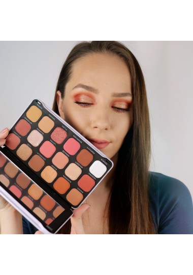 Palette REVOLUTION UNCONDITIONAL LOVE - REVOLUTION
