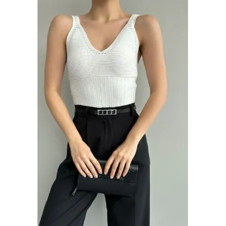 Top Colle V - Unbranded
