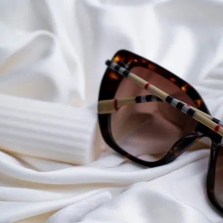 Lunettes de Soleil Femme BURBERRY B4327-F - Burberry