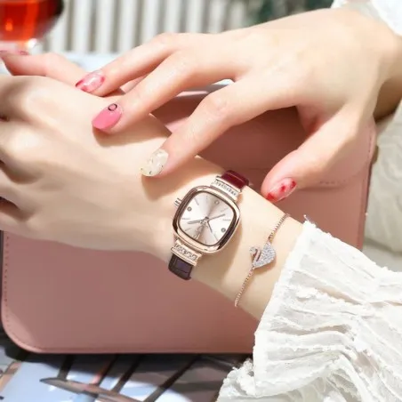 Montre Femme POEDAGAR  710 - POEDAGAR