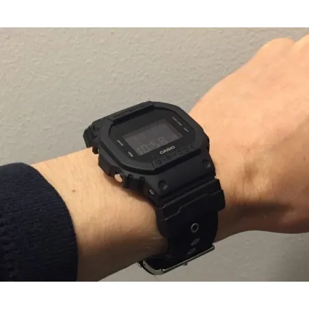Montre Homme G SHOCK dw-5600bbn-1dr - 