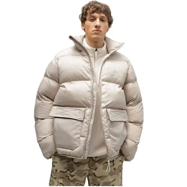 Converse Homme – VESTE DOUDOUNE À POCHES PLAQUÉES CONVERSE – Beige - CONVERSE Converse Homme – VESTE DOUDOUNE À POCHES PLAQUÉES CONVERSE – Beige - CONVERSE