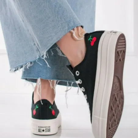 Converse Femme – Women's Chuck Taylor All Star Lift OX "Cherries" – Noir - CONVERSE