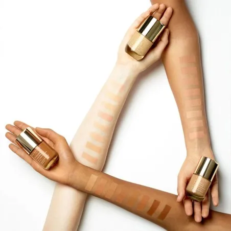 FOND DE TEINT CLARINS  FLUIDE JEUNESSE ÉTERNELLE - CLARINS