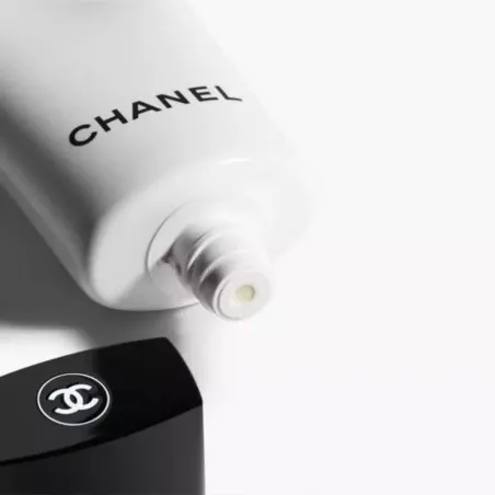 Mousse Nettoyante visage CHANEL  LA MOUSSE CRÈME NETTOYANTE ANTI-POLLUTION - CHANEL