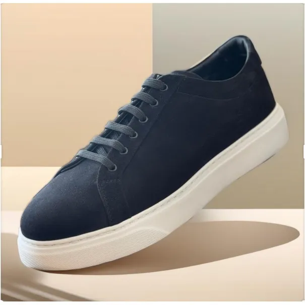 Baskets en cuir– 3250 DAIM NOIR - MAKEBA