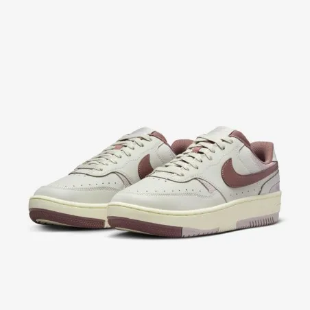 Nike Femme – Nike Gamma Force – Os clair/Violet platine/Lait de coco/Mauve fumé - NIKE