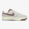 Nike Femme – Nike Gamma Force – Os clair/Violet platine/Lait de coco/Mauve fumé - NIKE