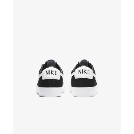 Nike – Nike SB Zoom Blazer Low Pro GT – Noir/Blanc - NIKE