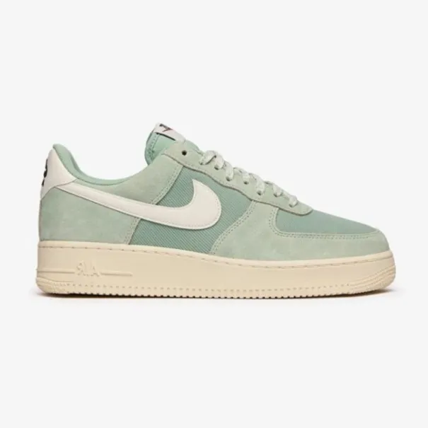 Nike Homme – Air Force 1 ’07 LV8 – Vert - NIKE