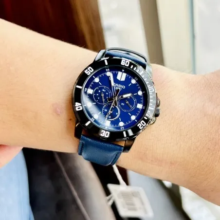 CASIO - Montre pour hommes MTP-VD300BL-2EUDF - Bleu - Casio